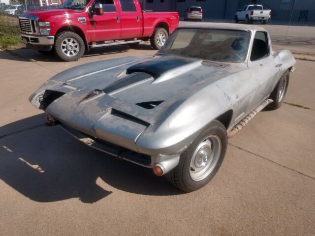 1967 Silver Chevrolet Corvette Coupe