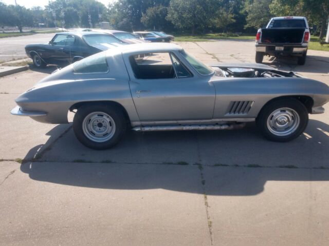 1967 Silver Chevrolet Corvette Coupe