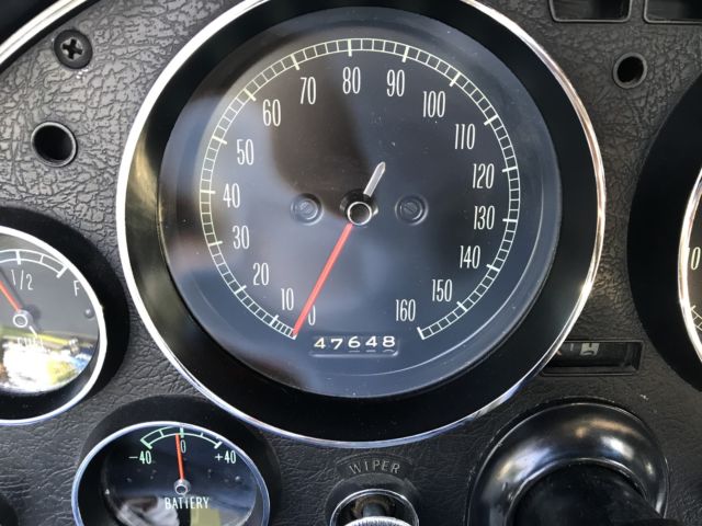 1967 Yellow Chevrolet Corvette Coupe