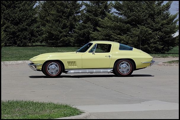 1967 Yellow Chevrolet Corvette Coupe