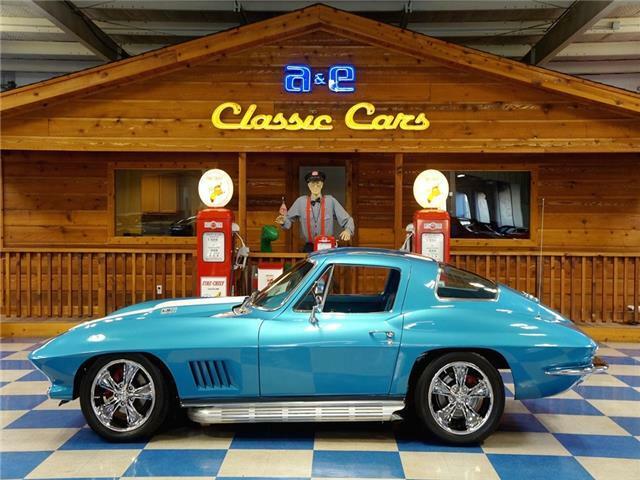 1967 Blue Chevrolet Corvette --