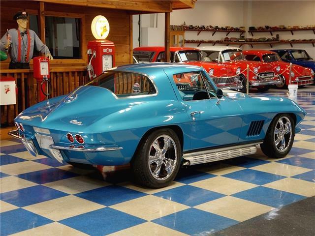 1967 Blue Chevrolet Corvette --