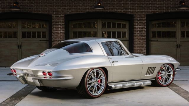 1967 Silver Chevrolet Corvette