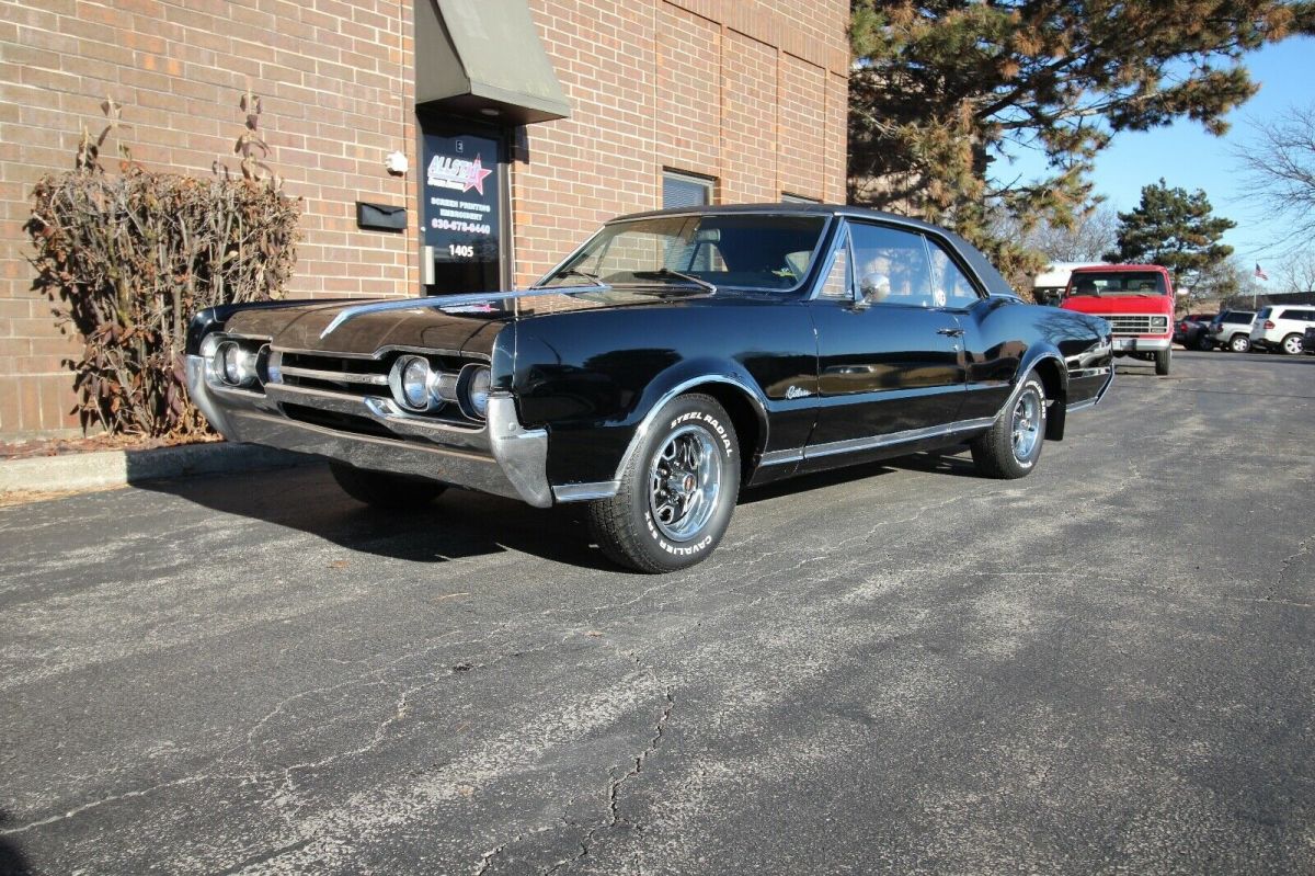 1967 Black Oldsmobile Cutlass Coupe