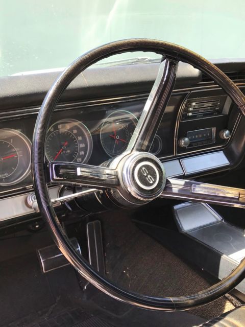 1967 White Chevrolet Impala