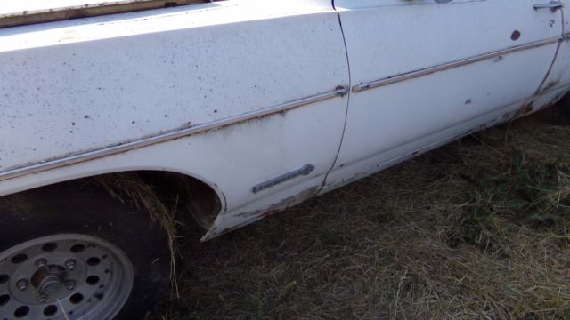 1967 WHITE Chevrolet Impala