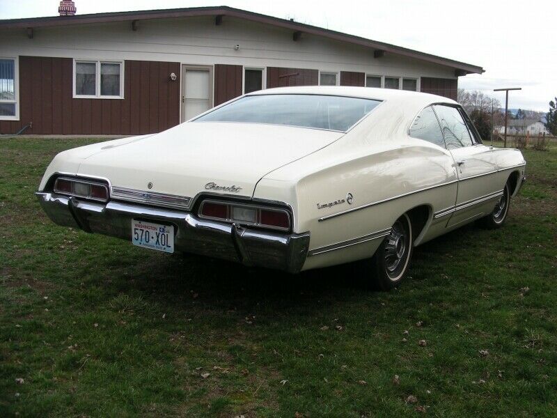 1967 Cream Chevrolet Impala Sedan