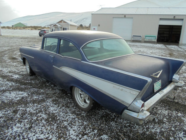 1957 Blue Chevrolet Bel Air/150/210 2 door post