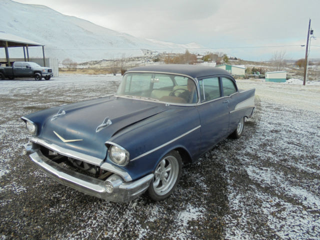 1957 Blue Chevrolet Bel Air/150/210 2 door post