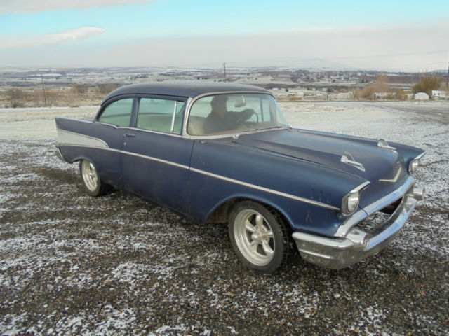 1957 Blue Chevrolet Bel Air/150/210 2 door post