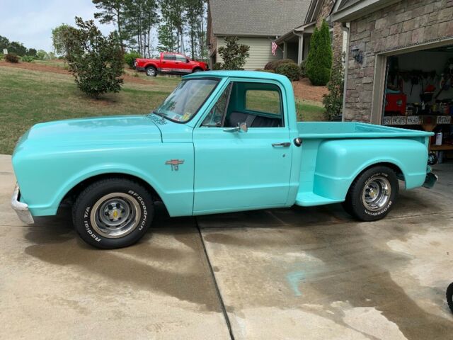 1967 Green Chevrolet C-10 Standard Cab Pickup