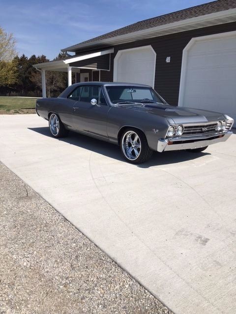 1967 Silver Chevrolet Chevelle