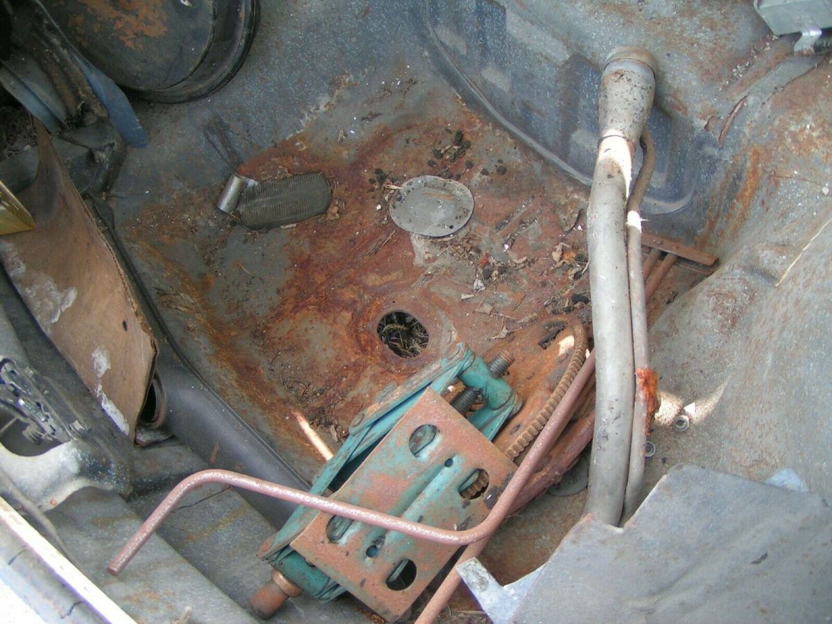 1967 BLUE AND WHITE Chevrolet Corvair Coupe