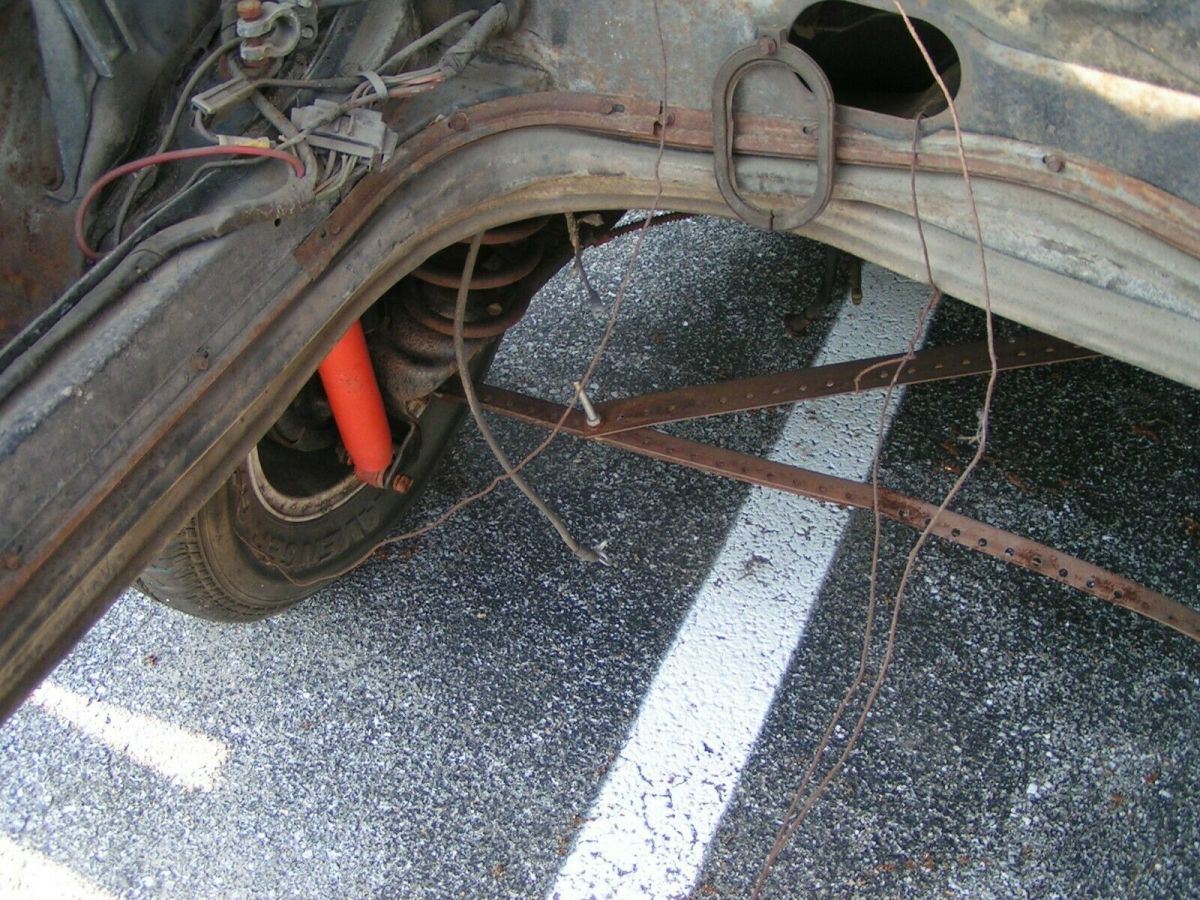 1967 BLUE AND WHITE Chevrolet Corvair Coupe