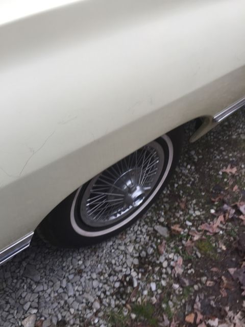 1967 Yellow Chevrolet Impala Coupe