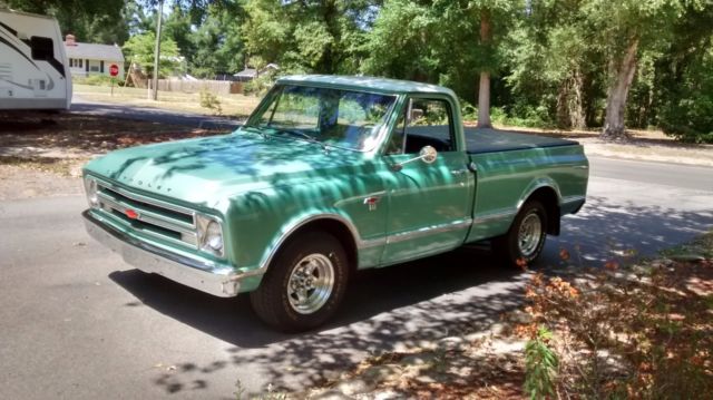 1967 Green Chevrolet C-10 Standard Cab Pickup
