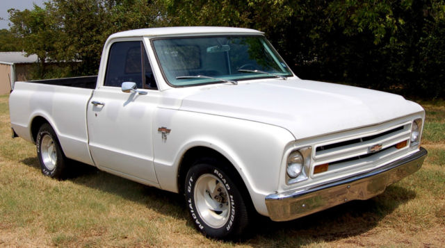 1967 White Chevrolet C-10 pickup