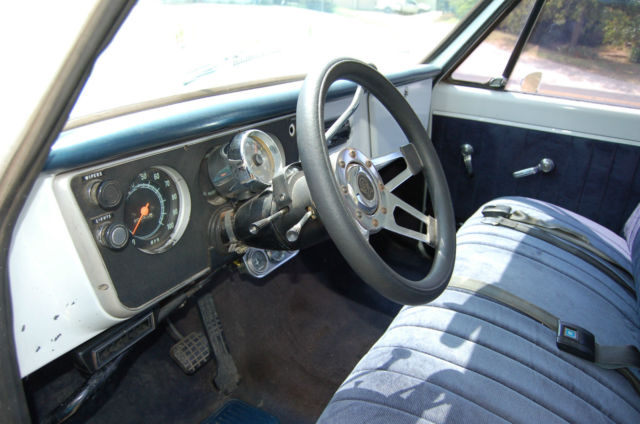 1967 White Chevrolet C-10 pickup