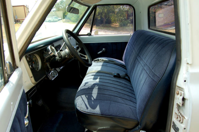 1967 White Chevrolet C-10 pickup