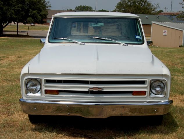 1967 White Chevrolet C-10 pickup