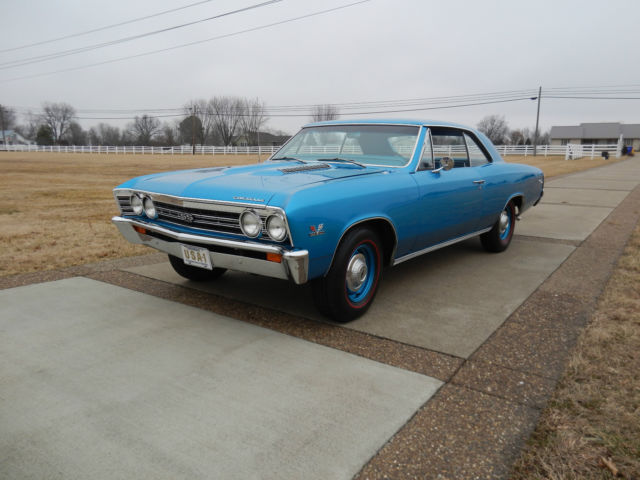 1967 Blue Chevrolet Chevelle Coupe