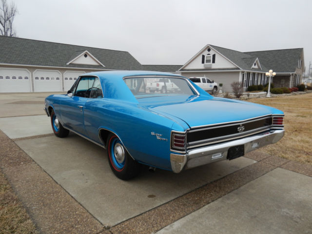 1967 Blue Chevrolet Chevelle Coupe