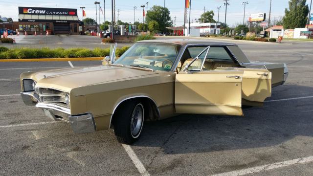 1967 Tan Chrysler 300 Series