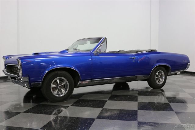 1967 Blue Pontiac GTO