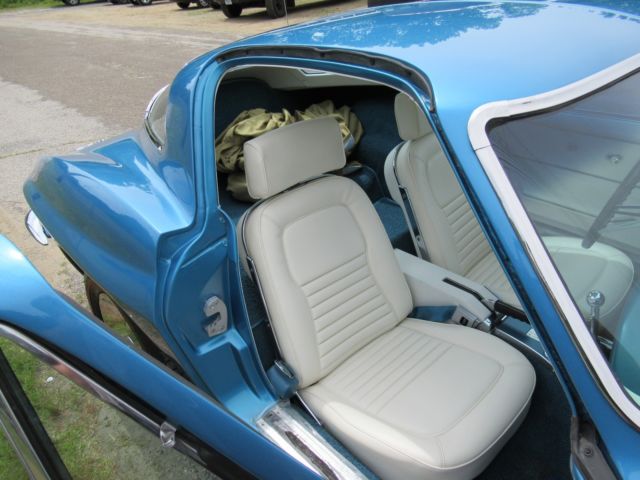1967 Blue Chevrolet Corvette Coupe