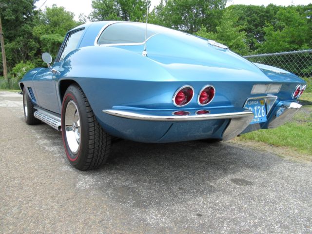 1967 Blue Chevrolet Corvette Coupe
