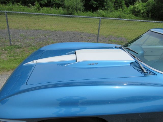 1967 Blue Chevrolet Corvette Coupe