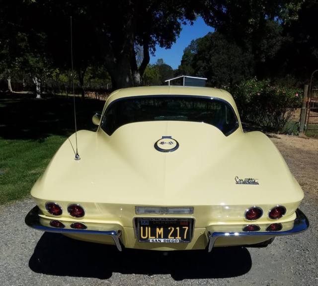 1967 Yellow Chevrolet Corvette