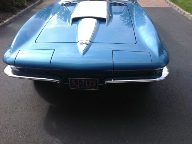 1967 Blue Chevrolet Corvette Roadster