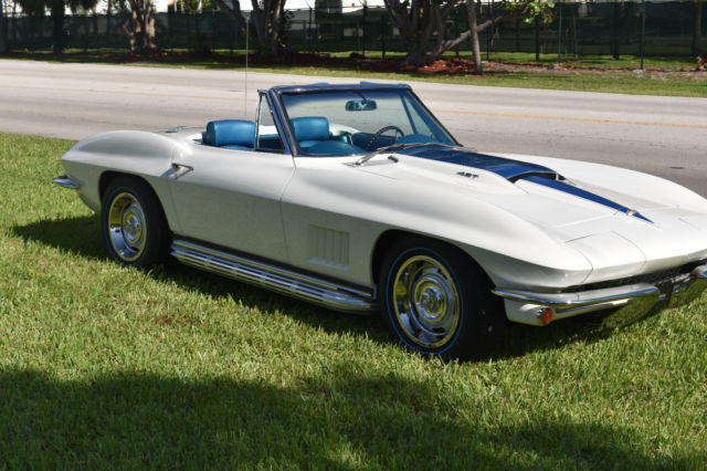 1967 White Chevrolet Corvette Convertible