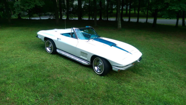1967 White Chevrolet Corvette Convertible