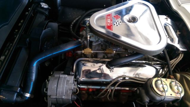 1967 White Chevrolet Corvette Convertible