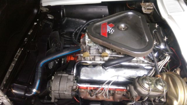 1967 White Chevrolet Corvette Convertible