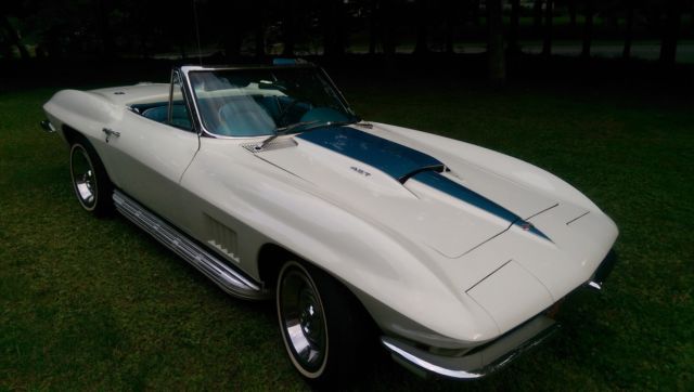1967 White Chevrolet Corvette Convertible