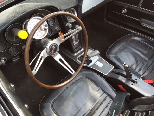 1967 White Chevrolet Corvette Convertible