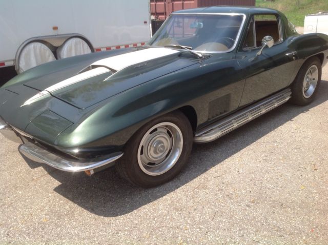 1967 Green Chevrolet Corvette