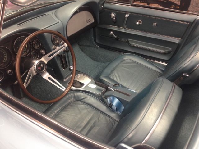 1967 Blue Chevrolet Corvette