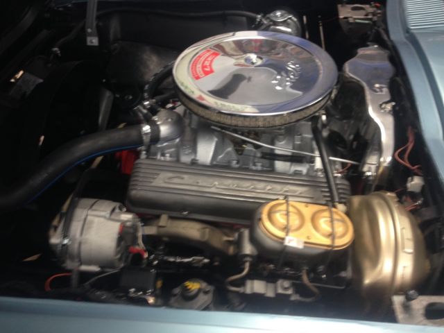 1967 Blue Chevrolet Corvette