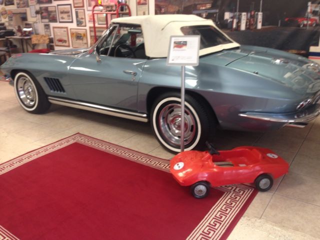 1967 Blue Chevrolet Corvette