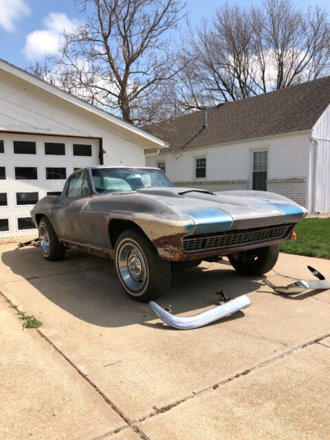 1967 Lynndale blue Chevrolet Corvette Coupe
