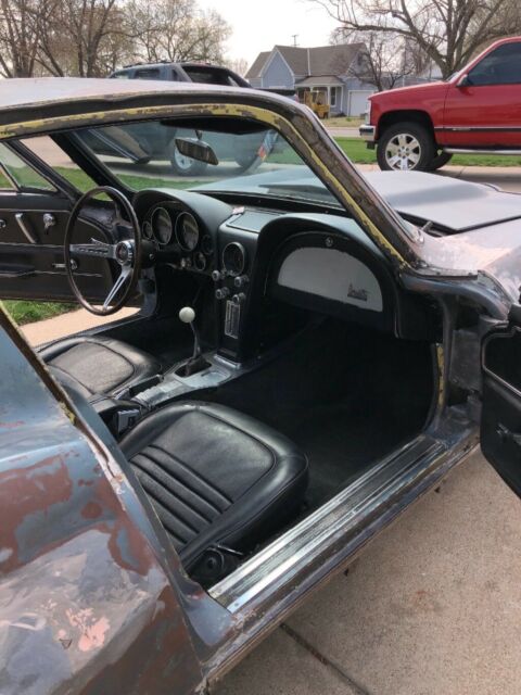 1967 Lynndale blue Chevrolet Corvette Coupe