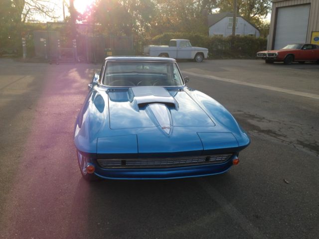 1967 Silver Chevrolet Corvette Coupe