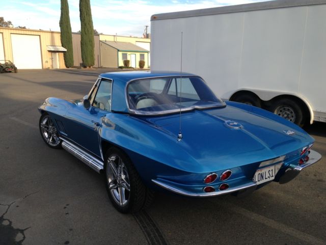 1967 Silver Chevrolet Corvette Coupe
