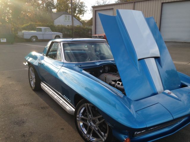 1967 Silver Chevrolet Corvette Coupe