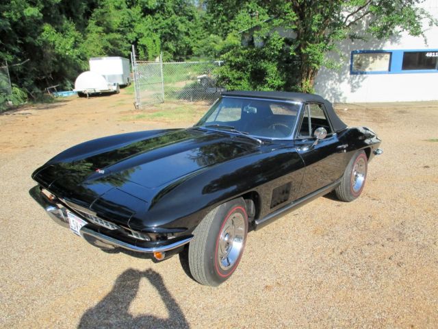 1967 Black Chevrolet Corvette