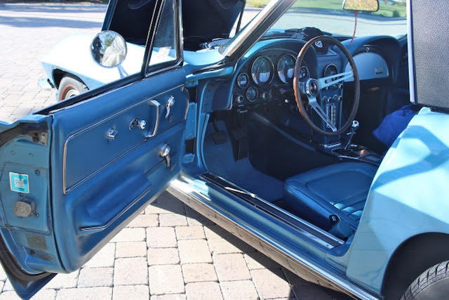 1967 Blue Chevrolet Corvette